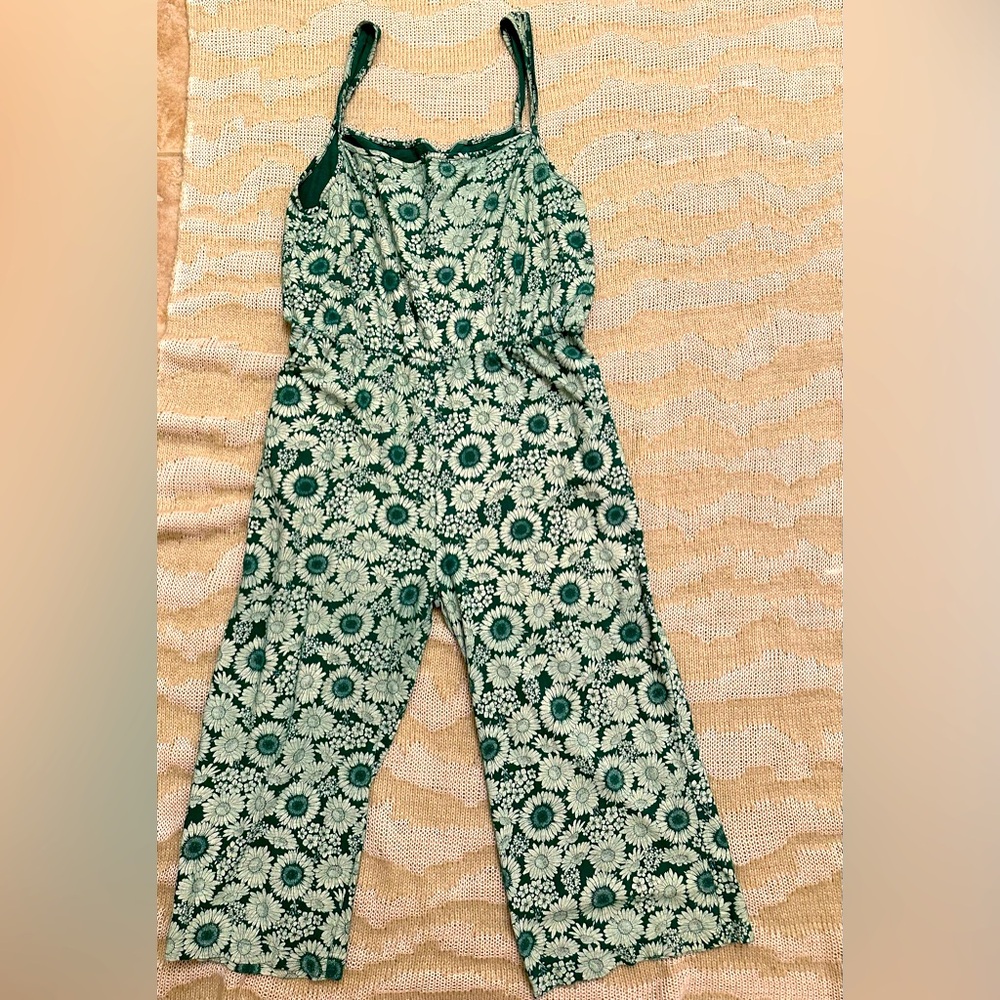 Vada Winter Green Floral Sunflower Jumpsuit, size 3X (20-22)